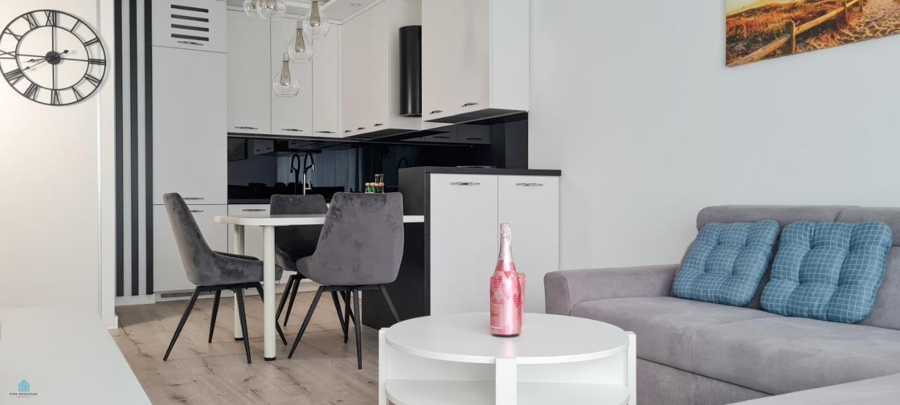 Pod Brzozami Apartamenty Let'S Sea Gaski Extérieur photo